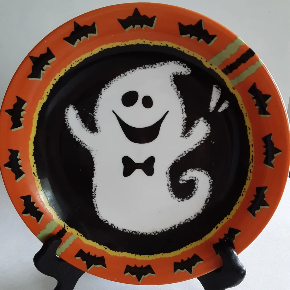 Plate. Spooky happy halloween ghost dessert, salad, decor plate.
